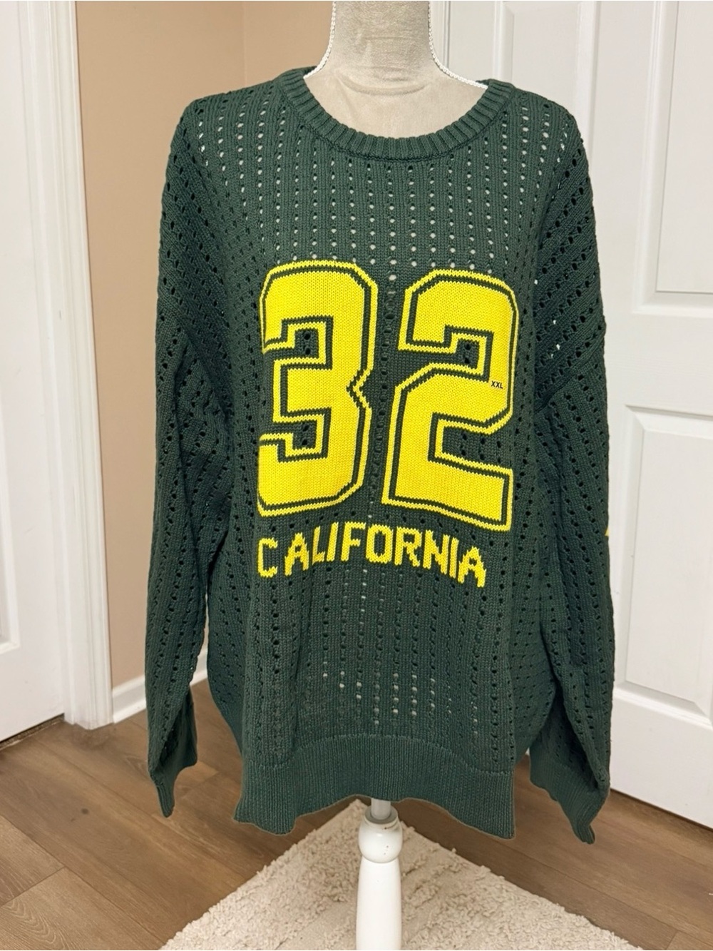 New Unisex RSQ Graphic knit open weave “California” crewneck sweater size XXL